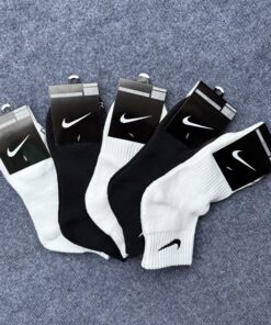 Set 5 Đôi D03 Nike - Drifit  Cổ Ngắn Mix Màu